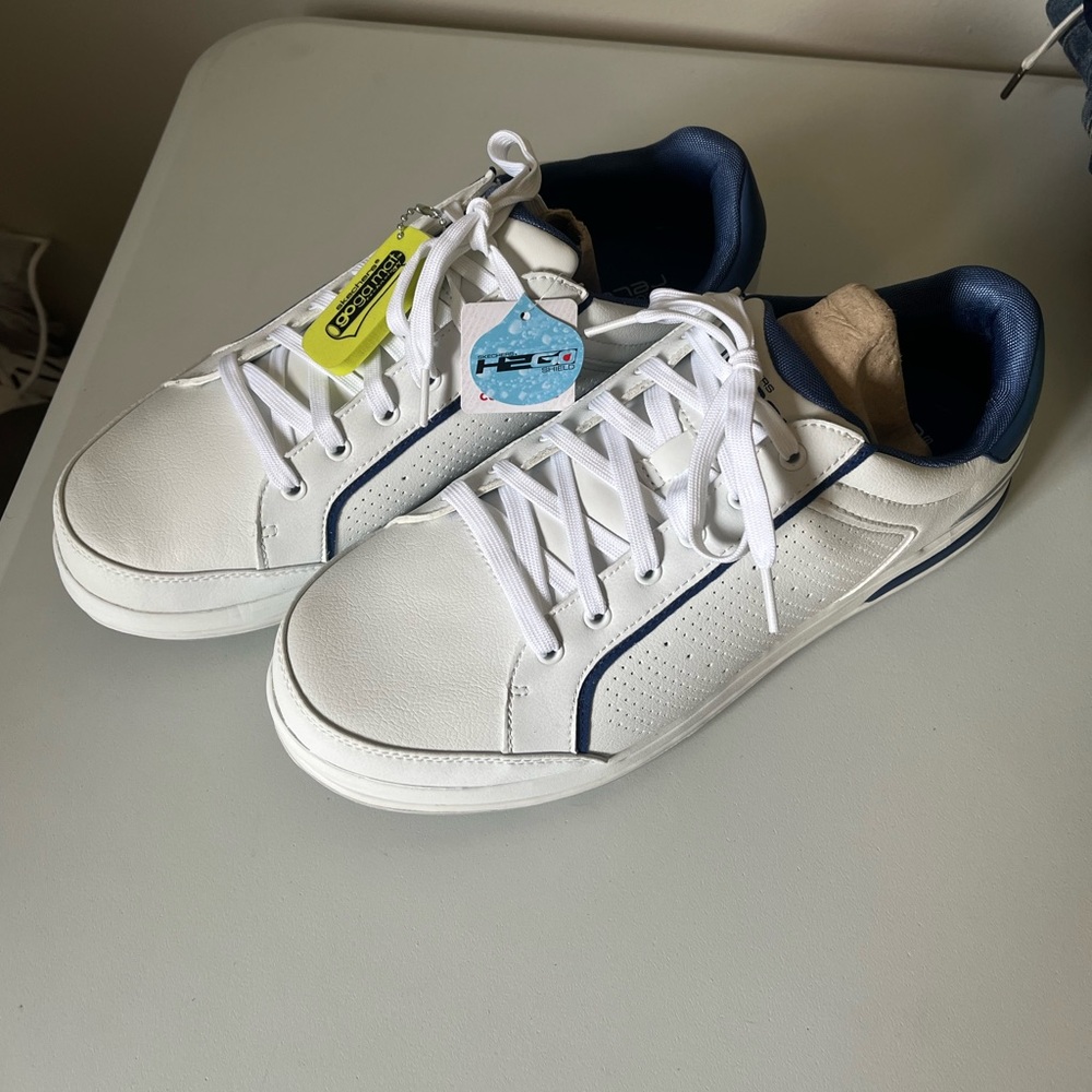 Sketchers GoGolf White and Navy Golf Shoes Size 10.5 -  Water Resistant